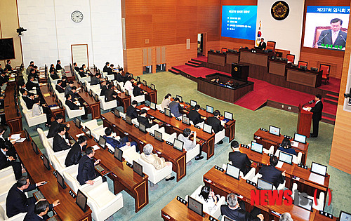 
	
                �������ȸ ��237ȸ �ӽ�ȸ
            
