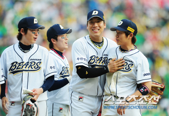 
	�λ� �������� 29�� KIA���� �¸��� �� �⻵�ϰ� �ִ�. �λ��� 4�� 1���� ������ ������� �̺� �� �ϳ���. ���=������ ���� rainmaker@sportschosun.com


