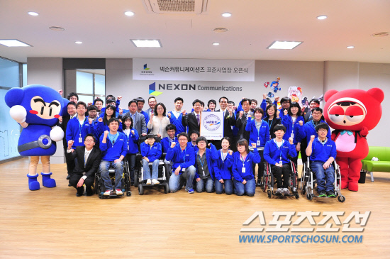 
	�޳ؽ��� ��ȸ���� �ؽ�Ŀ�´����̼����� 30�� �λ깮ȭ���������÷������� ��ȸ���� ǥ�ػ���� �������� ������.


