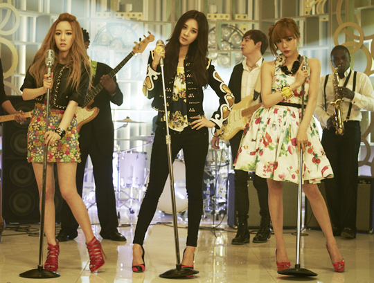 
	�ҳ�ô��� ���� �׷졮��Ƽ������ Ȱ���ϴ� �¿���������Ƽ�Ĵ�(���ʺ���). /SM ����
