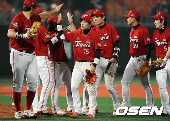 
	�Ｚ��  KIA�� 5�� �弼�� �޸� 4�� �ǵ�
