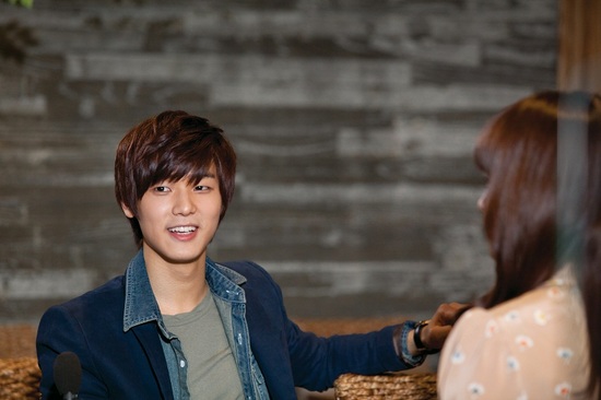 
	'�ձ���' ������ "����? ���� �� ������� �Ÿ� �־�"
