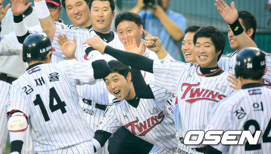 
	'���� ù Ȩ��' ������ ����ȸ�ֽ� �����Բ� ����帰�١�
