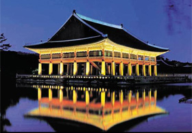 [신문은 선생님] [도전! 창의퀴즈왕] 경회루의 연못물이 항상 맑은 건 ○○ 시스템 덕분