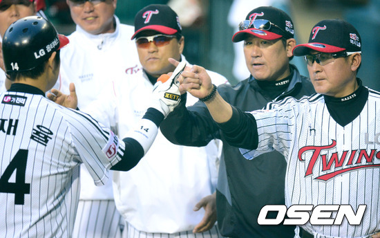 
	LG, '���� �¿� ���̽�' ������ �¸��Ѵ�
