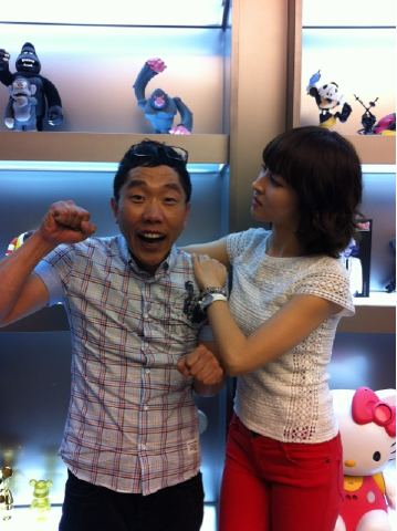 
	�������� �γ� ������, '�鼳���ֿ� ������?' ����
