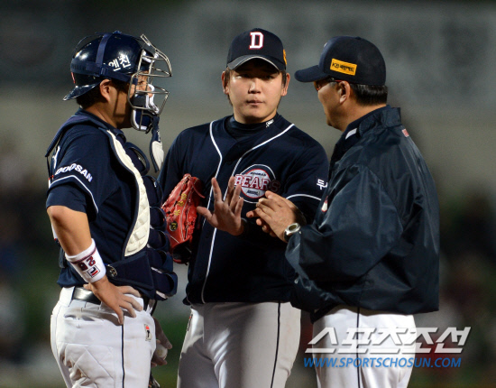 
	�λ� ������ ������ 5ȸ �������� ������ ������ ������ �ö� ���� ��ü�� �ϰ� �ִ�. �뱸=���ؿ� ���� noodle@sportschosun.com


