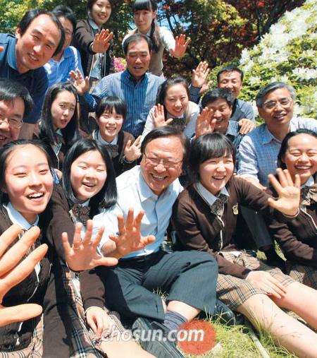 50·60대 선생님 열정, 학교를 살리다