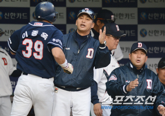 
	�λ� ������ ������ 1ȸ �������� ����Ÿ�� Ȩ�� ���� �������� �������̺긦 �ϰ� �ִ�. ���=������ ���� rainmaker@sportschosun.com


