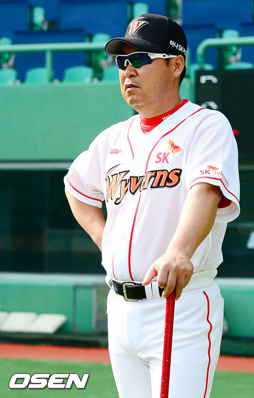 
	�̸��� ���� "����� 9ȸ 2�� �� ����, �ڽŰ� ã��"
