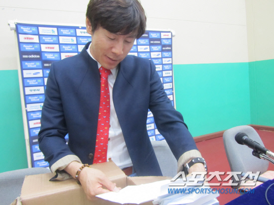 
	���¿� ���� ������ ���ݸ������ ���� �޿� ������ �ݷ����� ���� ��Ŭ�� ǥ���� ���� �ִ�. 


