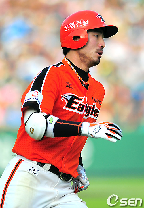 
	'ù 5��Ÿ' �ѻ���, "���� �� ���� ���� �̾��ߴ�"
