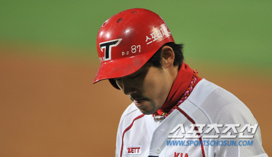 
	KIA�� ���� �ع��� Ÿ���� �ִ�. �� �߽ɿ� ��Ÿ�� �̿���� ��Ȱ�� �ִ�. ������ 20�� ���� ����߱��忡�� ���� �Ե���. ����=���ؿ� ���� noodle@sportschosun.com/2012.04.20/


