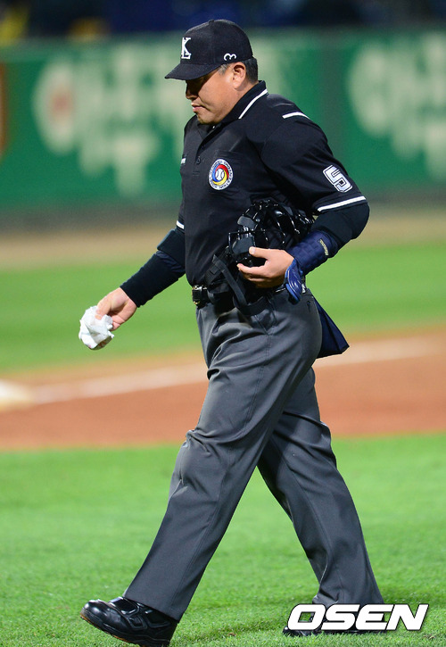 
	'�ִٰ������ �ű��' ����ȯ ����, "2002�� KS ���� ����"
