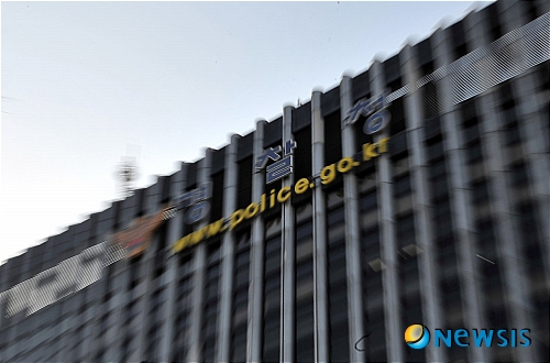 
	
                �� û�� �Թ��� ����Ȥ, ������ ����û
            
