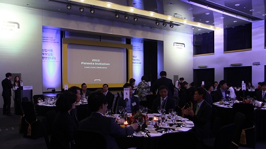 
	����ī��� ���� 8�� ���Ի�� �θ� 84���� ���ǵ� ������� ��û�� ���� ��縦 ������. 
