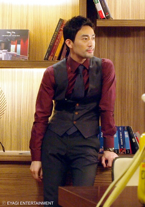 
	��Ÿ�� ������, '�����' �̾� '������' �շ�
