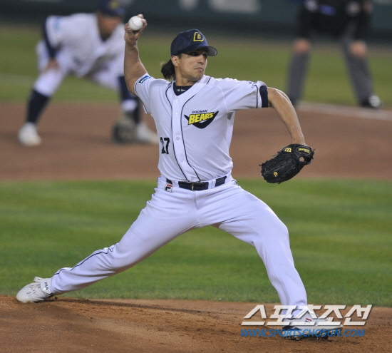 
	�ٴϿ� �������� 2007�� �������. ���� �������� 22���� �ŵ� ���� �ѱ� ���ξ߱������� 20�� ������ ������ �ʰ� �ִ�. ���������� DB


