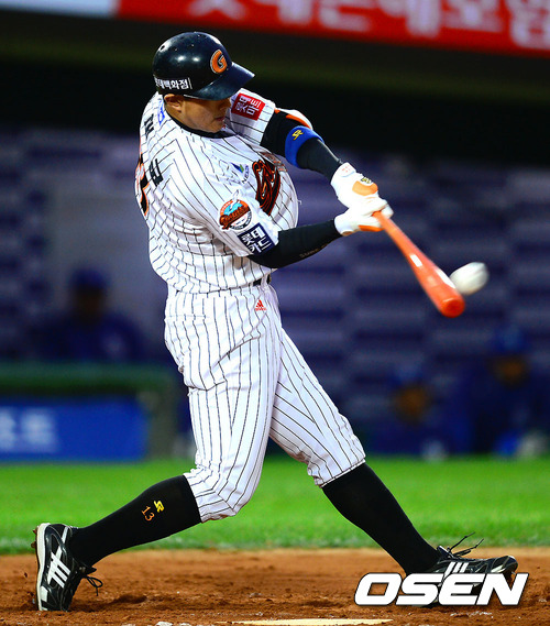 
	'�Ʊ��� 20cm', Ȳ��� 2ȸ �����ǵ� �� 2��Ÿ
