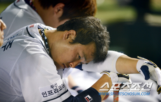 
	�㸮�� ���� �λ� 4�� �赿��. 

���=������ ����  rainmaker@sportschosun.com/2012.05.10/


