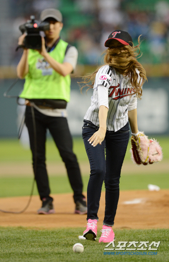 
	'���� �ְ� ���� �ñ�' ����ī '��� �����淡?'
