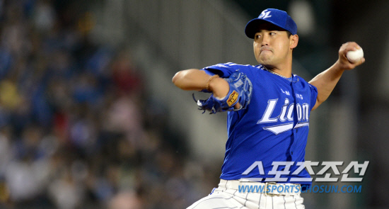 
	LG�� �Ｚ�� 2012 ���ξ߱� ��Ⱑ 11�� ��� �߱��忡�� ��������. �Ｚ ������� ���� ����, LG Ÿ���� ���� �����ϰ� �ִ�.

���=������ ���� rainmaker@sportschosun.com


