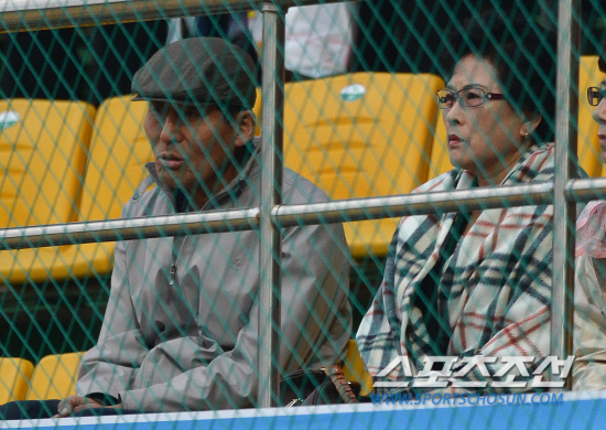 
	����ȣ �θ�, ����� ���� "�Ƶ� ����"
