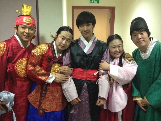 
	'���ɵ�' ������ ����, ���� ������ ��¦ ���� ȭ��
