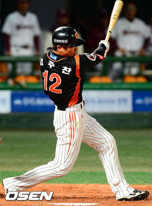 
	'����� ����' ������, ��Ʋ ���� ���� ��Ÿ�� �ƽ��� Ǯ��
