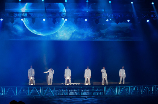 
	�׷� ��ȭ. ��������=��ȭ���۴�


