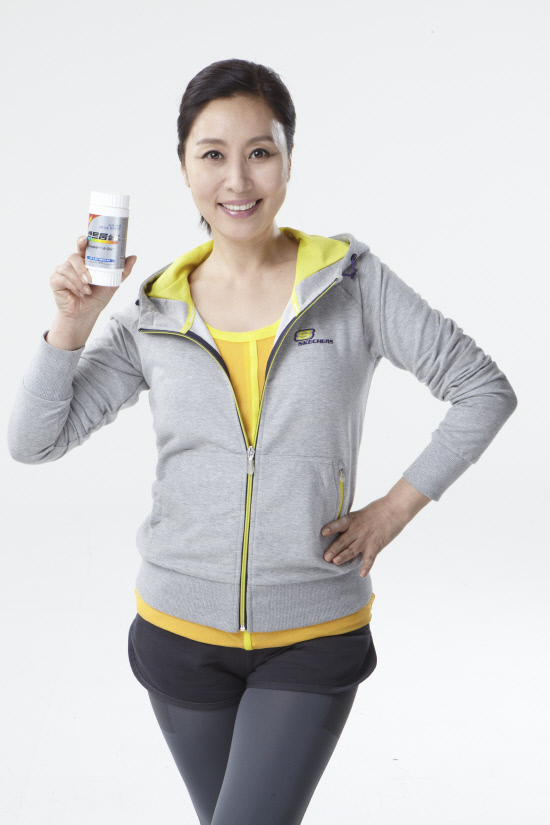 
	�޼�Ʈ��ǹ� �𵨷� ���� ��� �ָ���. ��������=�ѱ�ȭ�����������ｺ�ɾ�


