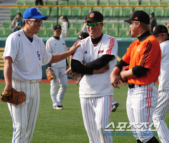 
	������ 24�� �Ｚ-�Ե����� �յΰ� �뱸���忡�� ���� �̽¿��� ����ȯ ȫ����.(���ʺ���) ����� ���� cjg@sportschosun.com


