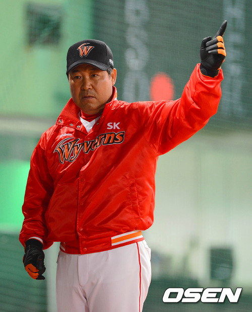 
	'2���� ��' SK �̸���, "�ƽ��� ��⿴��"
