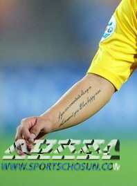 
	��'������ ���翡 ������ �� �ִٸ� �ູ���� ���̴�(If you can concentrate always on the present, you'll be a happy man) ' ���� ������ 16��⿡�� ħ���ߴ� ���������� �����ȶҿ� ������ ���� ������ ������. 15�� ���������� �ý��� ù��� ������ ��1���� �̲�����. 

���� ��������� 


