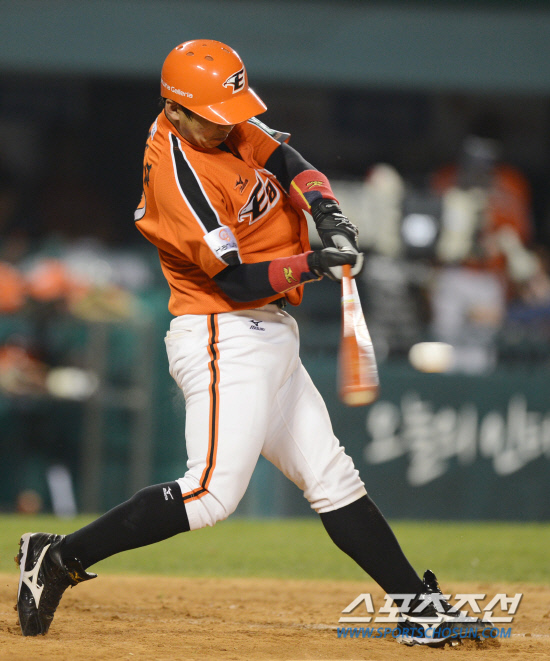 
	��ȭ ���ؼ��� 8ȸ�� ���߰� ���� 2��Ÿ�� ������ �ִ�. ���=������ ���� rainmaker@sportschosun.com


