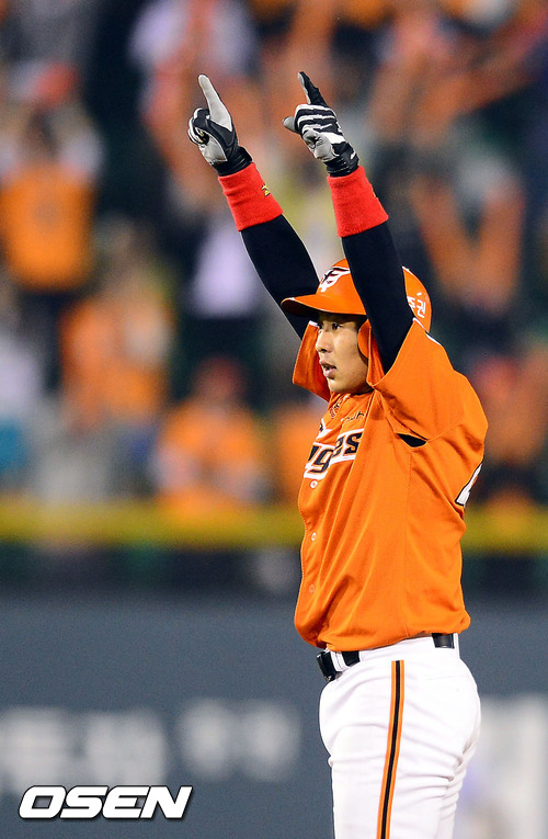 
	"�ٽ� �߱��ϰ� �� �ູ" ��ȭ ���ؼ�, �翬 ���� ��¦ ��Ÿ
