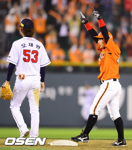 
	"�ٽ� �߱��ϰ� �� �ູ" ��ȭ ���ؼ�, �翬 ���� ��¦ ��Ÿ
