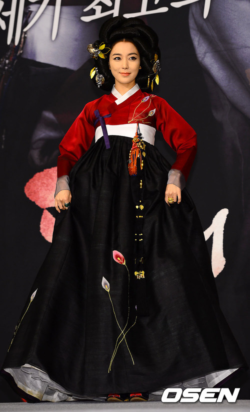 
	���������� �̼ҿ� ���俰�� ������ ���� �����ߴ١�
