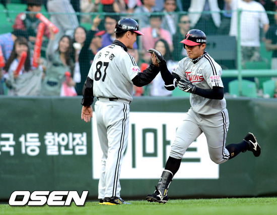 
	'���纹 1104�ϸ��� ���߽�-����ȯ �����' LG, SK�� ���׽ø���
