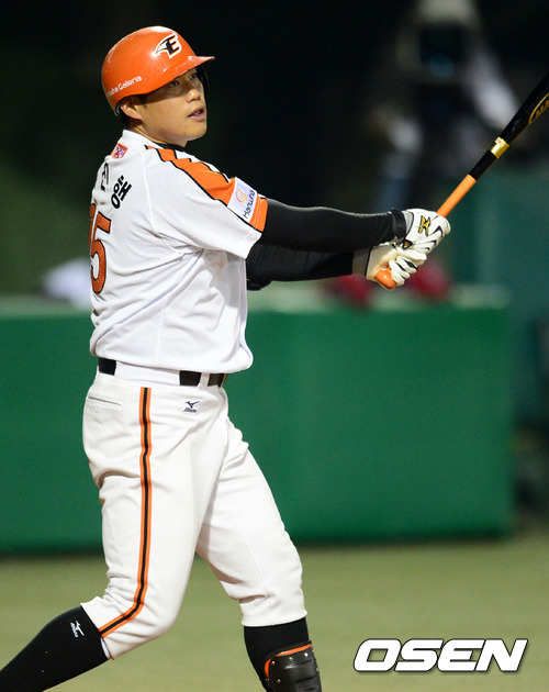 
	'��Ȱ' ������, 7��Ÿ�� ��Ÿ ��ϡ�Ÿ�� 0.288 ���
