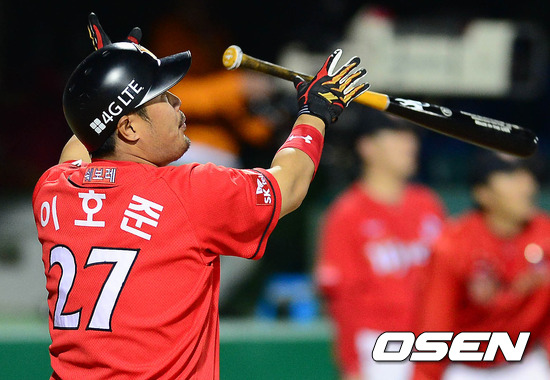 
	'����ȫ-��ȣ�� Ȩ��' SK, ��ȭ�� 5���� '1�� ����'
