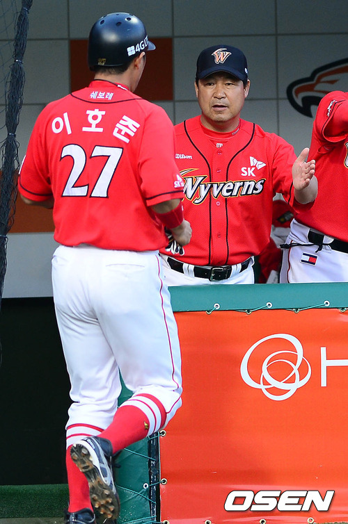 
	'1�� ����' �̸��� ����, "2�� ��Ī������ �� ������"
