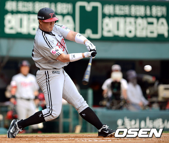 
	'��� Ȩ��' �ֵ���, "LG�� �ٽ� ���ƿ� �ʹ� �ູ�ϴ�"
