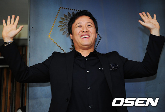 
	������, 4�� ���� �� ����(20��) ��ȥ..'ǰ����' �շ�
