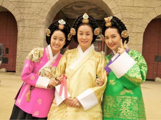 
	������, ��̼�-ä�ö�� '�μ����' �Կ� ��..'������'
