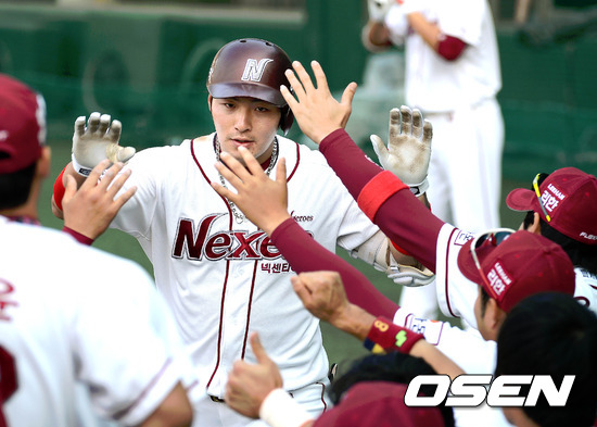 
	'����ȣ ���Ÿ' �ؼ�, �Ｚ�� ���� '�ִٿ���Ÿ�� 6����'
