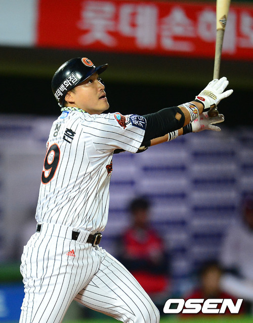 
	'ȫ���� 4��Ÿ ��Ȱ' �Ե�, KIA�� ��������� 12���� ����
