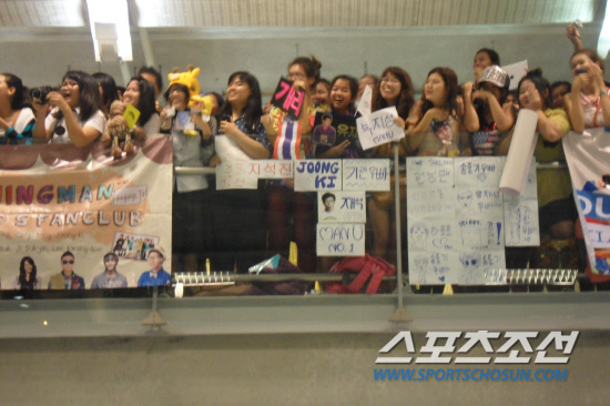 
	22�� �����ð����� �ұ��ϰ� SBS �������α׷� '���׸�' ������� ���� ���� �±� ���� �������׿� ���� �ҳ� �ҵ�. ����=����ȸ ����


