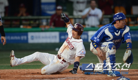 
	�ؼ��� �ý��� �Ｚ�� ���� 4��2���� ������ ���̰� �ִ�. ��=���ؿ� ���� noodle@sportschosun.com


