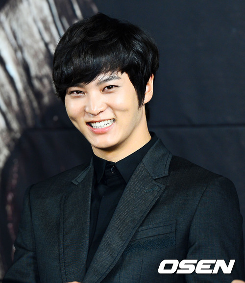 
	'����Ż' �ֿ� "'1��2��' �ϱ� �ʹ� ���ߴ�..�ູ!"
